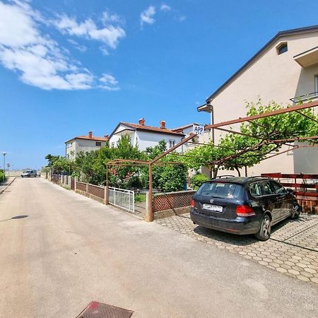 Runko Apartment Умаг Екстериор снимка