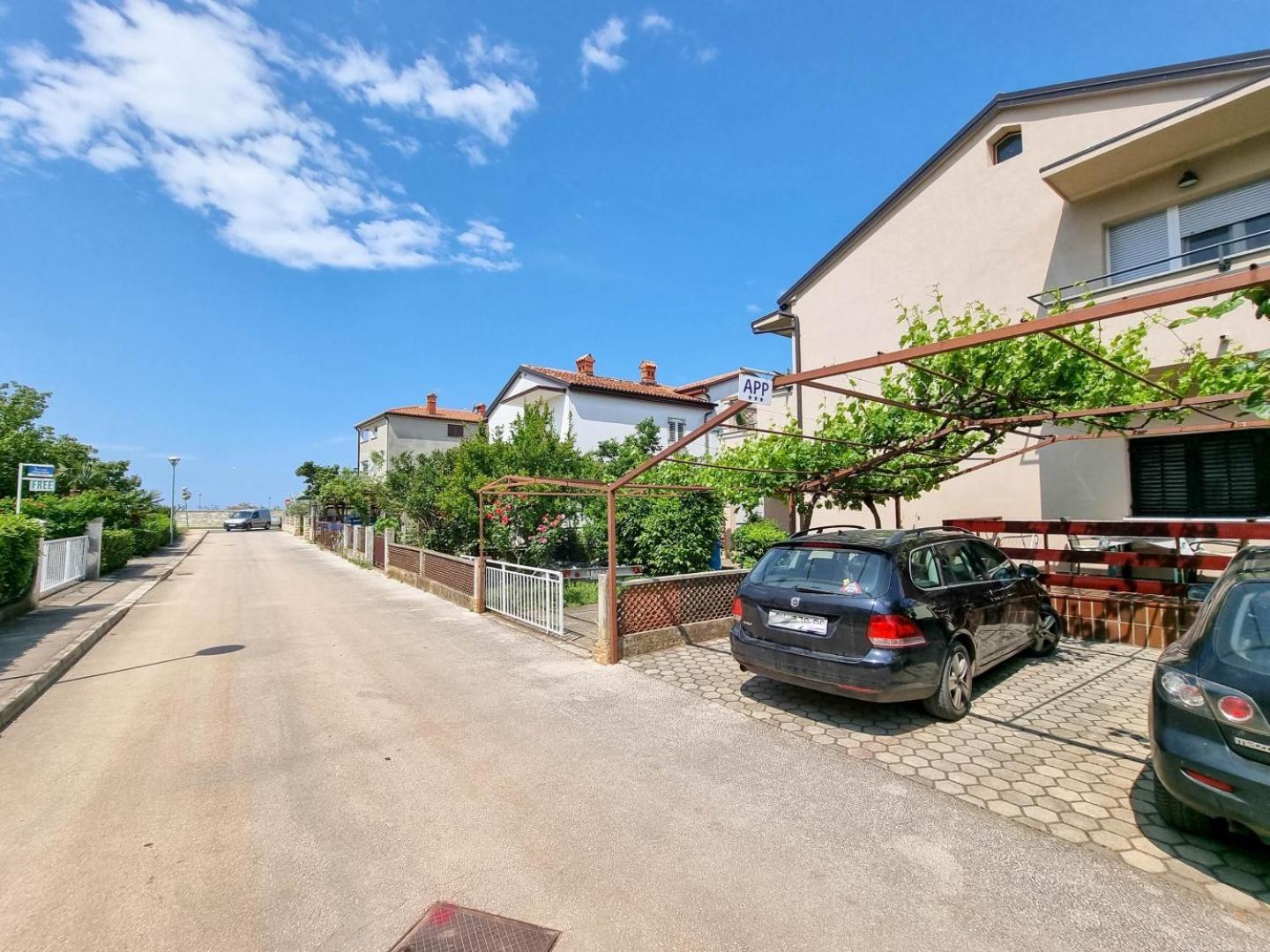 Runko Apartment Умаг Екстериор снимка
